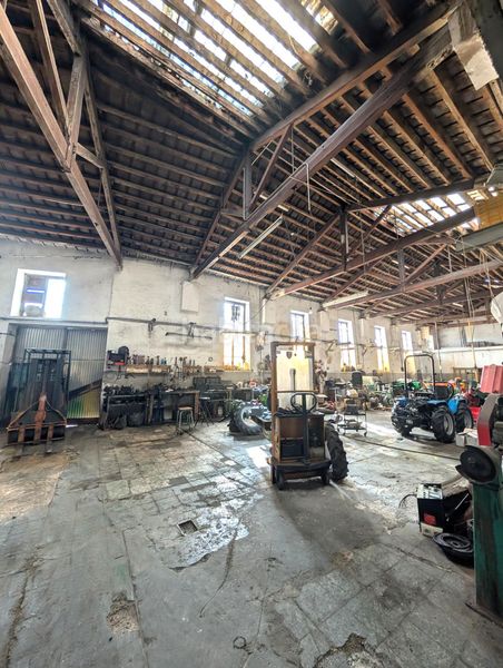 Foto 7699e9a3-fe8d-4b8a-af2c-ce4feb7eae73. Nau industrial a Centre-Zona Alta Alcoi