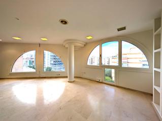 Rent Office space in Avenida de aguilera 47. Oficina muy luminosa frente a los nuevos juzgados