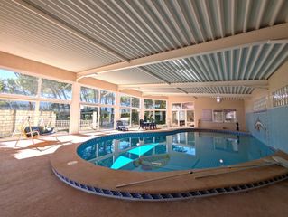 Chalet in Barrio batoi. Chalet de 674 m2 con piscina climatizada y parcela de 3.561 m2