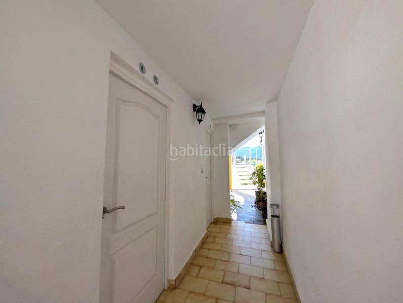 Foto d91b7423-ab77-4444-adb5-45ea86acd79a. Xalet amb aparcament a Cortes-Huertas Madrid