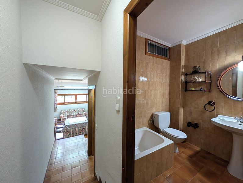 Foto f4a41994-2c36-4321-8a6b-3e1fcd3b0367. Xalet amb calefacció aparcament piscina a Centre-Zona Alta Alcoi