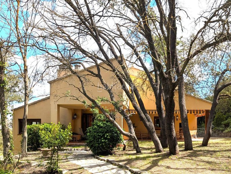 Foto ff8bb294-dd81-40c6-873d-a45a4123f7e1. Xalet amb calefacció aparcament piscina a Centre-Zona Alta Alcoi