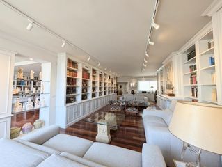 Etagenwohnung in Casco Antiguo - Sta. Cruz - Ayuntamiento. Espectacular piso reformado en el corazón de alicante.