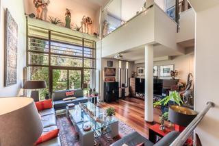 Chalet en Est 31. Exclusiva villa en venta en esplugues de llobregat a tan sólo 5