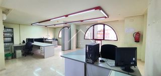 Oficina en Avenida aguilera 47. Oficina pr�xima a juzgados