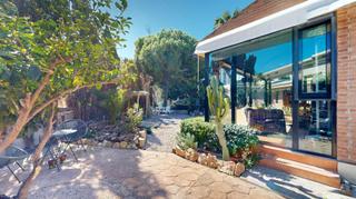 Xalet a Avenida de ansaldo 28. Chalet independiente en playa de san juan a 100 mts del colegio