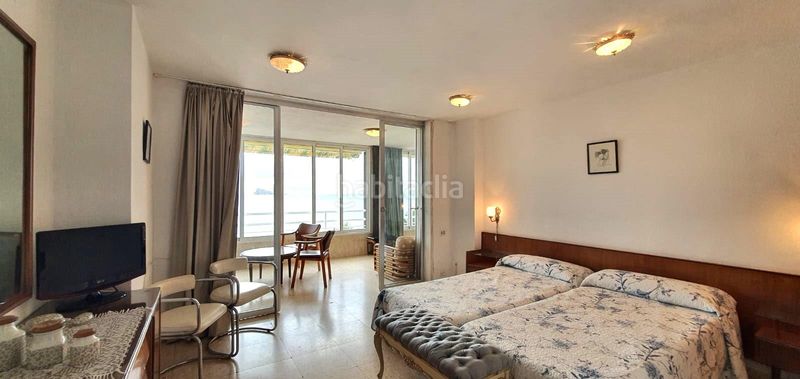 Foto 110ef4c1-cc7f-434f-9b3e-9079e0c555ff. Apartament amb aparcament piscina a Playa Levante Benidorm