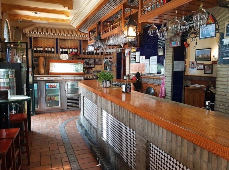 Foto 6a4367ca-d7ce-48b3-98b3-e99ec7a29c9c. Business premise in calle de la santa cruz 21 in Camas