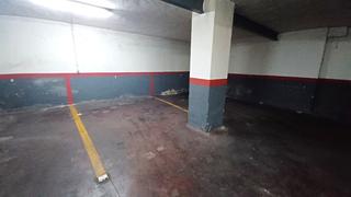 Aparcament cotxe  Valencia - av perez galdos. Plaza de garaje para coche pequeño. situada en avda. de pérez ga