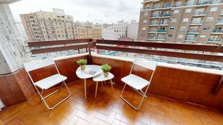Piso en Arrancapins. Amplio y luminoso piso de 139 m2 con 4 habitaciones, balcón ampl