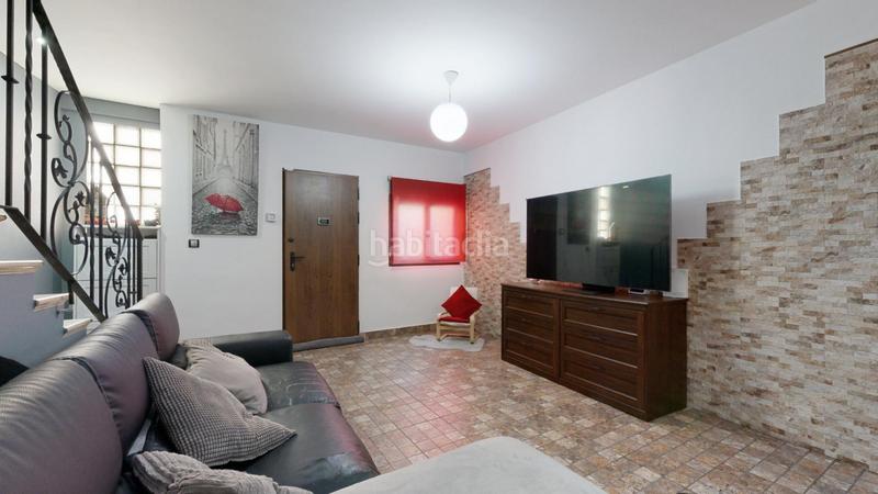 Foto 0e2bce17-85a9-45e4-b57b-5968d8b635bb. Maison avec parking dans Zona la Ermita Torrent