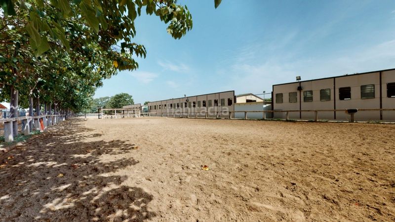 Foto 7c620c68-ec75-4946-b890-2ab2dd703632. Local commercial dans Los Felipes-Corral de Carmelo Chiva