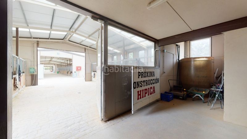 Foto c86bc3dd-c3ec-4b05-a828-e32c6cf50a39. Local commercial dans Los Felipes-Corral de Carmelo Chiva