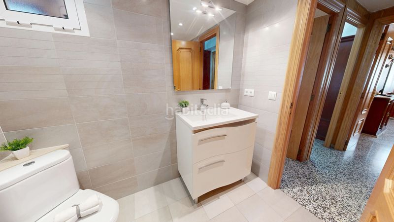 Piso amplio y luminoso piso de 140 m2 con 4 habitaciones, balcón amplio y ascensor. estás buscando la vivienda perfecta que al verla te en Valencia - Imagen 28