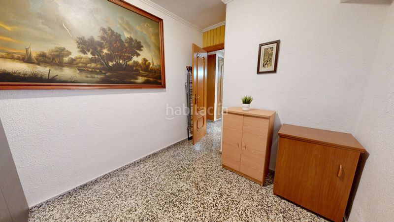 Piso amplio y luminoso piso de 140 m2 con 4 habitaciones, balcón amplio y ascensor. estás buscando la vivienda perfecta que al verla te en Valencia - Imagen 42