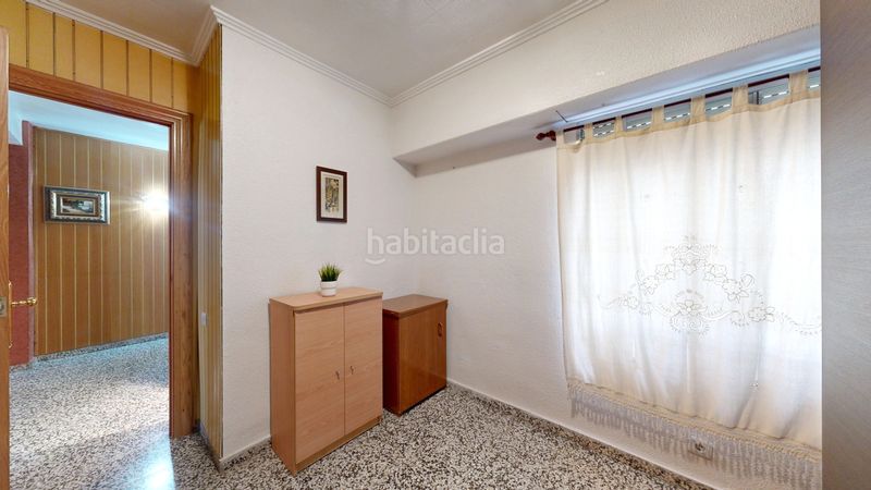 Piso amplio y luminoso piso de 140 m2 con 4 habitaciones, balcón amplio y ascensor. estás buscando la vivienda perfecta que al verla te en Valencia - Imagen 41