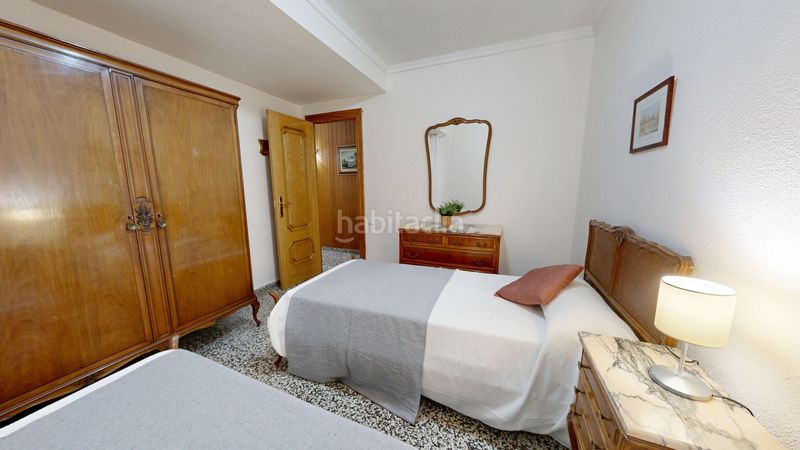 Piso amplio y luminoso piso de 140 m2 con 4 habitaciones, balcón amplio y ascensor. estás buscando la vivienda perfecta que al verla te en Valencia - Imagen 26