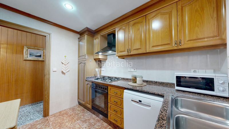 Piso amplio y luminoso piso de 140 m2 con 4 habitaciones, balcón amplio y ascensor. estás buscando la vivienda perfecta que al verla te en Valencia - Imagen 15