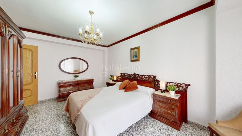 Piso amplio y luminoso piso de 140 m2 con 4 habitaciones, balcón amplio y ascensor. estás buscando la vivienda perfecta que al verla te en Valencia - Imagen 32