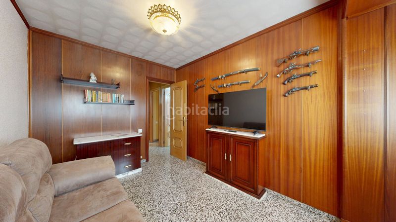 Piso amplio y luminoso piso de 140 m2 con 4 habitaciones, balcón amplio y ascensor. estás buscando la vivienda perfecta que al verla te en Valencia - Imagen 39