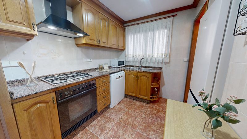 Piso amplio y luminoso piso de 140 m2 con 4 habitaciones, balcón amplio y ascensor. estás buscando la vivienda perfecta que al verla te en Valencia - Imagen 21