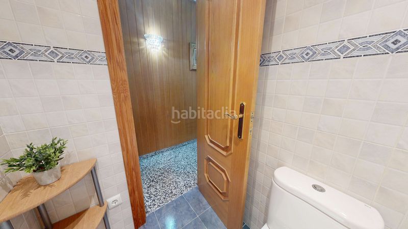 Piso amplio y luminoso piso de 140 m2 con 4 habitaciones, balcón amplio y ascensor. estás buscando la vivienda perfecta que al verla te en Valencia - Imagen 45