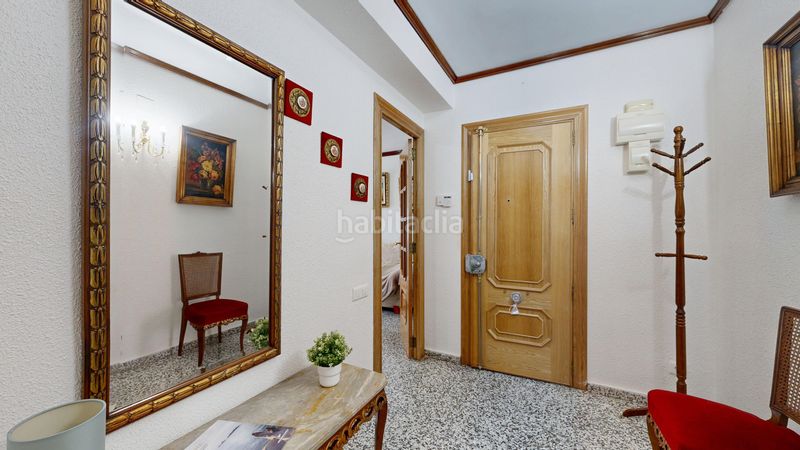 Piso amplio y luminoso piso de 140 m2 con 4 habitaciones, balcón amplio y ascensor. estás buscando la vivienda perfecta que al verla te en Valencia - Imagen 6