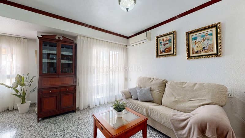 Piso amplio y luminoso piso de 140 m2 con 4 habitaciones, balcón amplio y ascensor. estás buscando la vivienda perfecta que al verla te en Valencia - Imagen 10