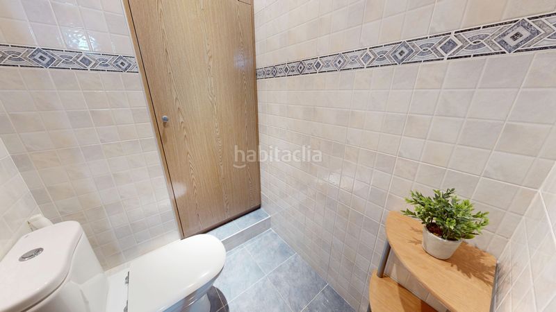 Piso amplio y luminoso piso de 140 m2 con 4 habitaciones, balcón amplio y ascensor. estás buscando la vivienda perfecta que al verla te en Valencia - Imagen 44