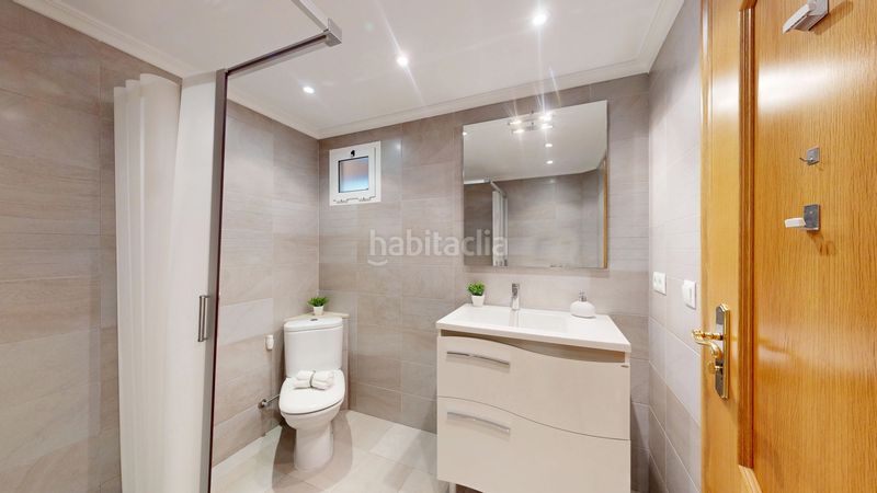Piso amplio y luminoso piso de 140 m2 con 4 habitaciones, balcón amplio y ascensor. estás buscando la vivienda perfecta que al verla te en Valencia - Imagen 30