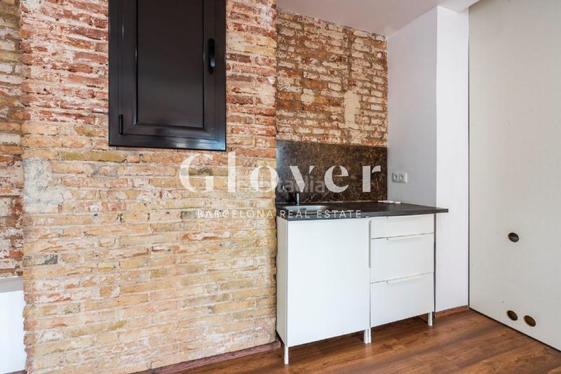 Foto 461a2c5e-1103-458b-8ef6-818c09e2eb4a. Miete büro in Sants Barcelona