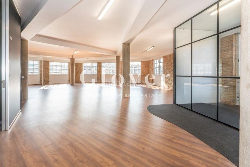 Foto f13c4985-8f2f-454c-8551-5520ba5db557. Miete büro in Sants Barcelona