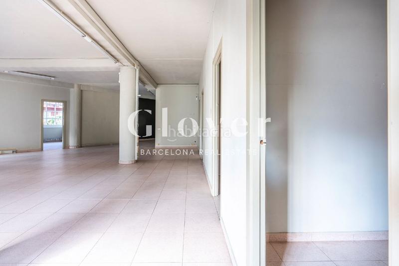 Foto 25cb7af5-ffd0-41f7-abea-d5af4fef10cb. Miete büro in Sants Barcelona