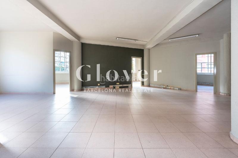 Foto cb63a27c-f71a-4ccd-aa50-768439a5235f. Miete büro in Sants Barcelona