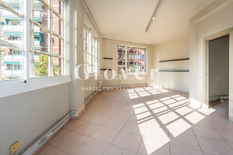 Foto 11b0b275-1109-46df-a744-b546a808bcc1. Alquiler oficina en Sants Barcelona