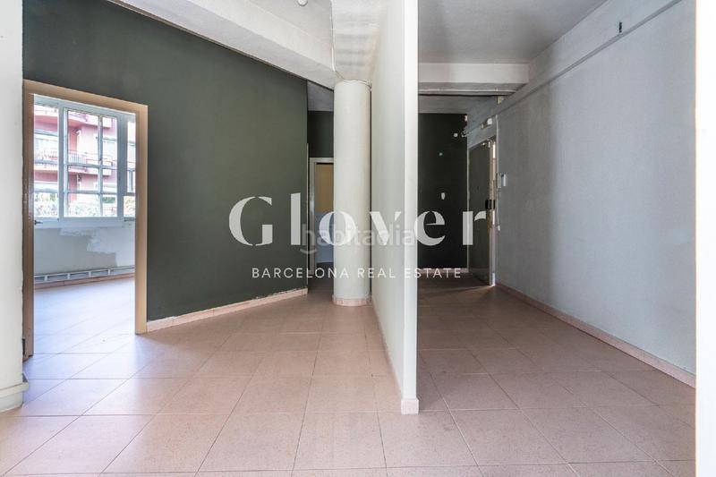 Foto f0089e48-5e1e-4e59-a484-f2e5f0b933d2. Alquiler oficina en Sants Barcelona