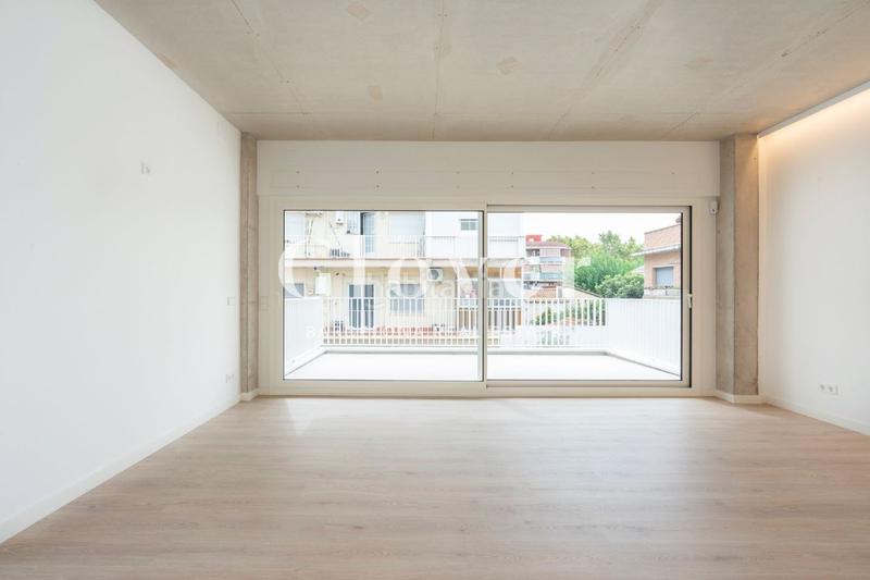 Foto 65df60af-d689-41e4-8d73-7e2812dce46d. Location appartement avec chauffage parking dans Montmar Castelldefels