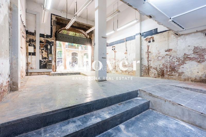 Foto c1f97e69-fc67-4e75-b409-bd9d12e521be. Alquiler local comercial en Sant Antoni Barcelona