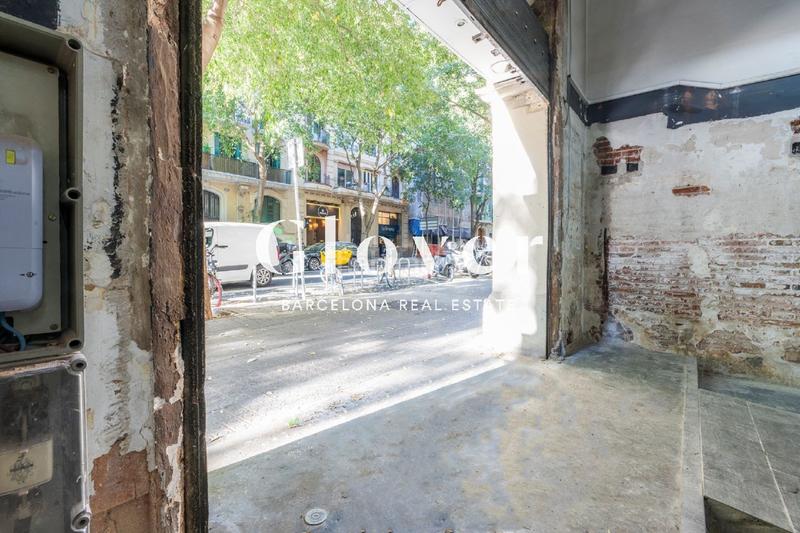 Foto 9d2be945-7685-4f73-a32a-dc0dca0ce04a. Lloguer local comercial a Sant Antoni Barcelona