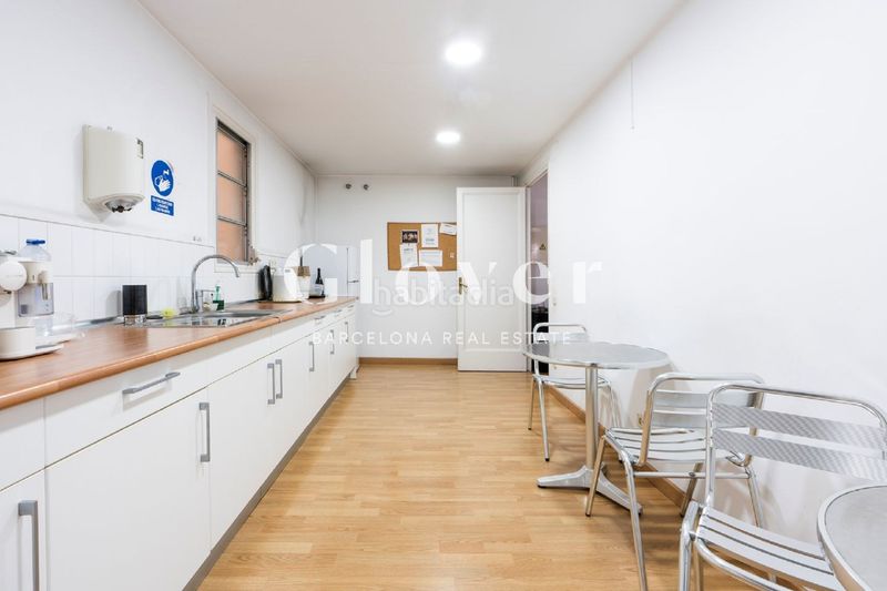 Foto 0bf05c02-f4e8-44b3-939d-445332655431. Rent office space with heating in Dreta de l´Eixample Barcelona