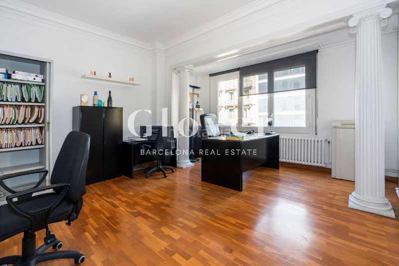 Foto e52cd62d-fcfa-4f01-8508-275dec41f8bf. Rent office space with heating in Dreta de l´Eixample Barcelona