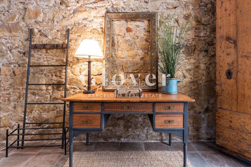 Foto 1d878363-6440-4805-8e02-1c9ae0725df6. Planta baixa a Raval Barcelona