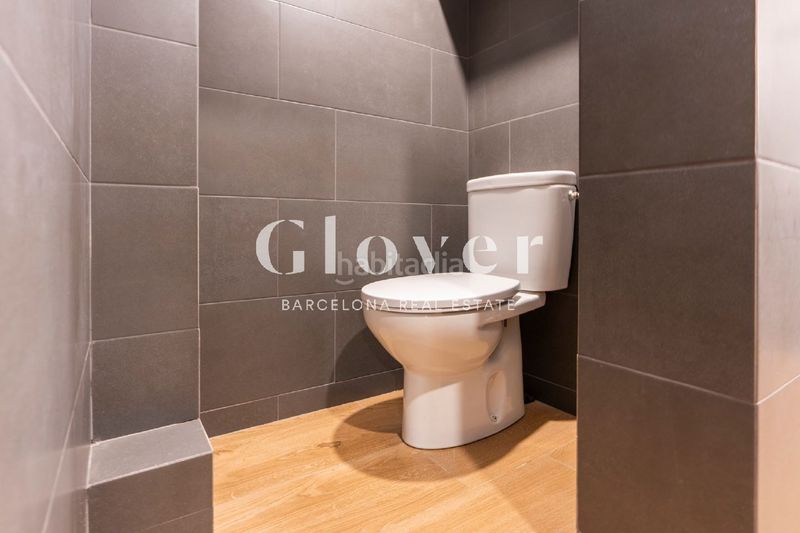Foto bb022a61-e2c9-4ce8-997d-f34e085197bb. Planta baixa a Raval Barcelona