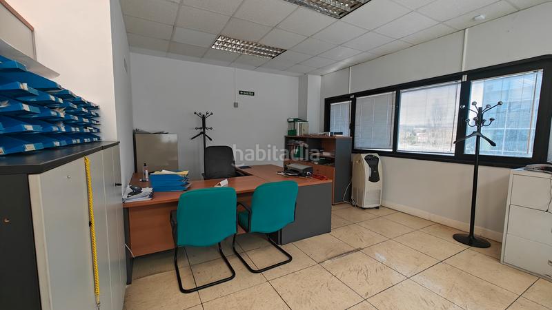 Foto f1b7b759-534c-435f-9aec-3ca66a0e81d8. Oficina a n/a a Erandio