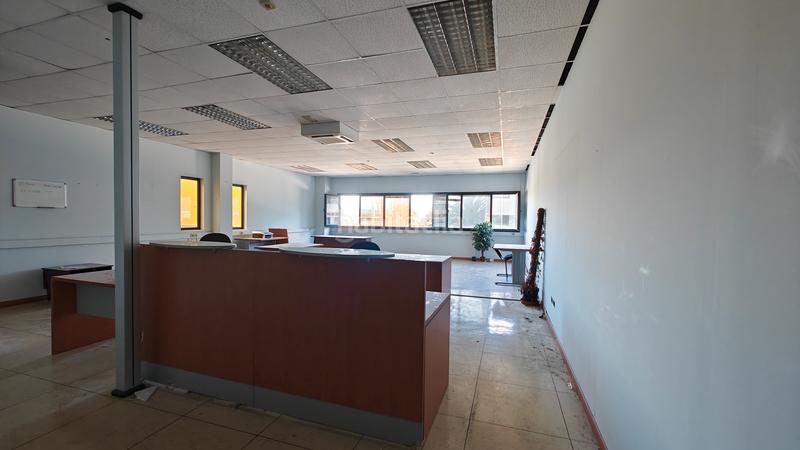 Foto 5f2226fd-c3e8-459c-a613-d479748deff7. Office space in Erandio