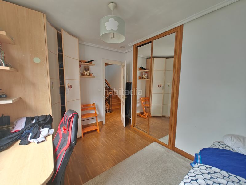 Foto d7f32369-97fa-4e1a-98cb-b5cb03c5b13a. Casa adossada amb calefacció aparcament a Arabella Bilbao