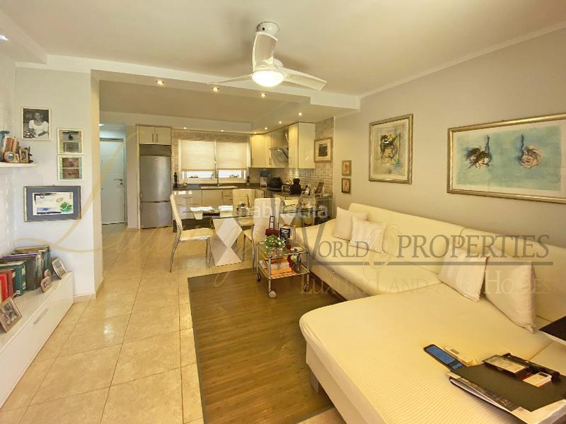 Foto ab093d8c-6903-4f90-b92a-1daa638eb458. Apartamento  en el madronal c en Playa Fañabé Alto Adeje
