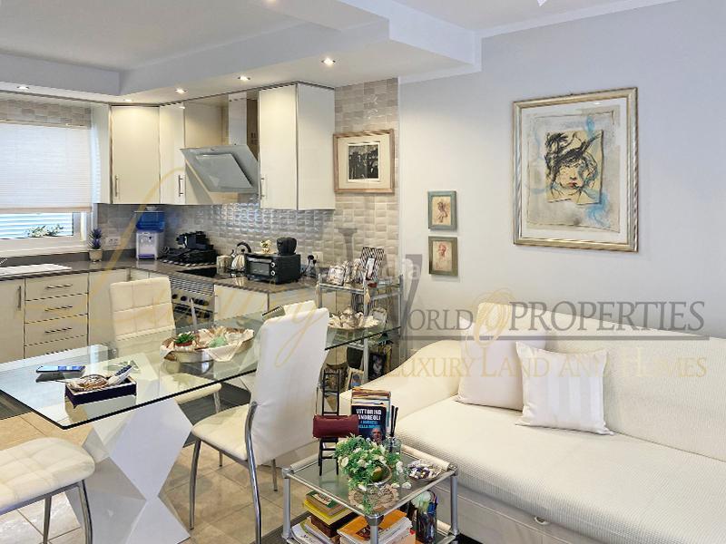 Foto f64d46d3-6abd-40e8-bee3-8b3aa8b07b05. Apartamento  en el madronal c en Playa Fañabé Alto Adeje
