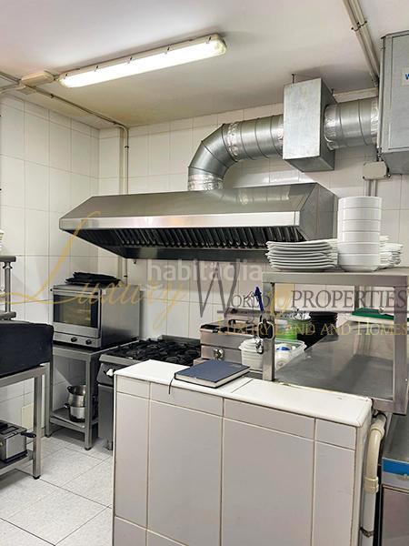 Foto a7c28cda-cf6b-403f-9938-ae627e33e3c9. Locale commerciale in Los Cristianos Arona