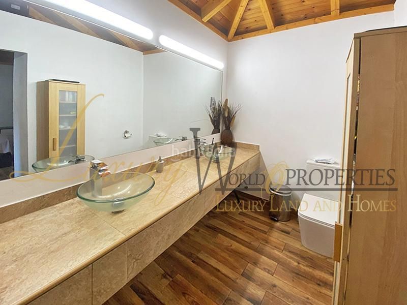 Foto 9d786090-0d76-4b3a-bc45-d46072d41c43. Casa a Guía de Isora interior Guía de Isora